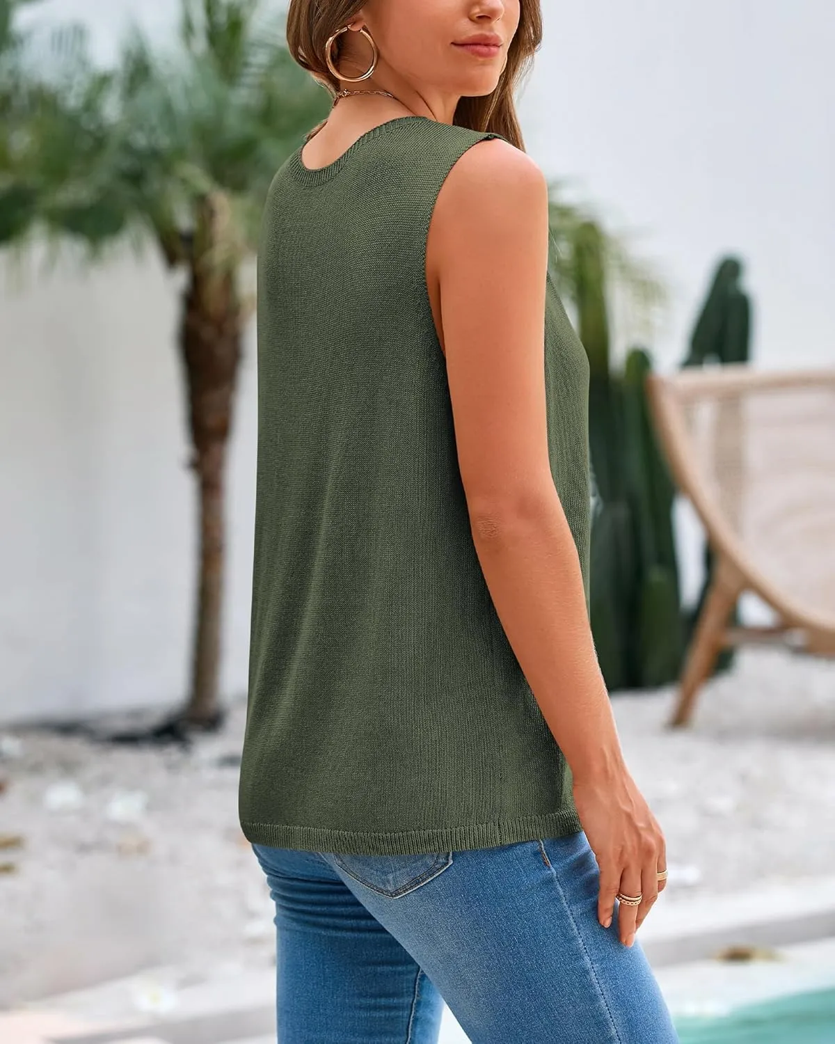 BTFBM Women's Sleeveless Sweater Vest 2025 Summer Crew Neck Ribbed Knit Lightweight Pullover Casual Loose Fit Tank Tops
