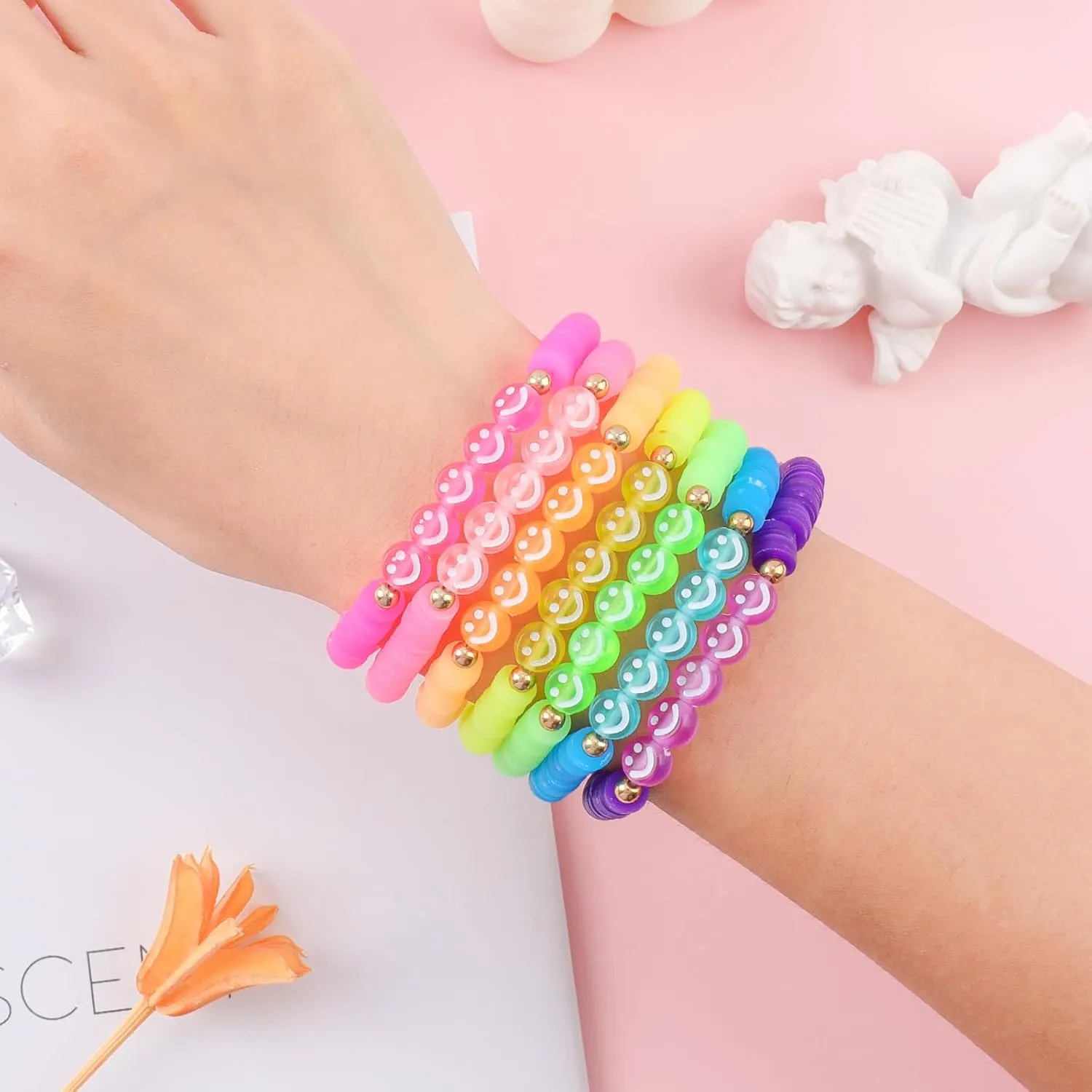 Candy Color Heishi Surfer Bracelets Set for Women Stackable Clay Beaded Bracelets Disc Stretch Smiley Face Preppy Bracelets Colorful Friendship Bracelets Cheer Bulk Boho Summer Beach Jewelry Gift