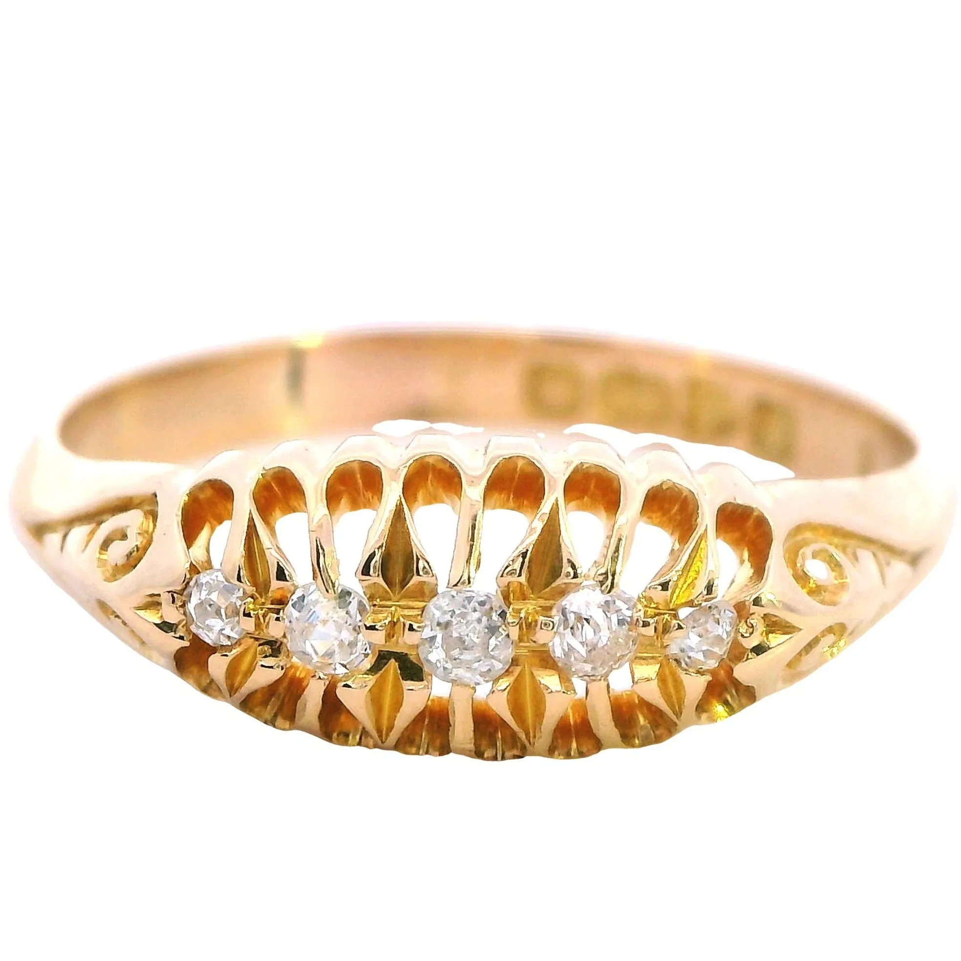 Captivating 18ct Gold Old Mine Cut Diamond Ring - A Tale of Romance & Elegance