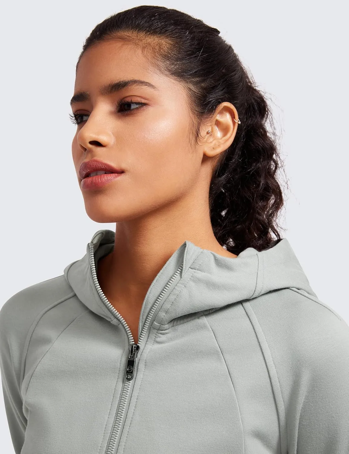 CRZ YOGA Womens Fleece Zip Up Cropped Hoodie Workout Jacket Athletic Casual Long Sleeve Sweatshirts with Thumb Holes