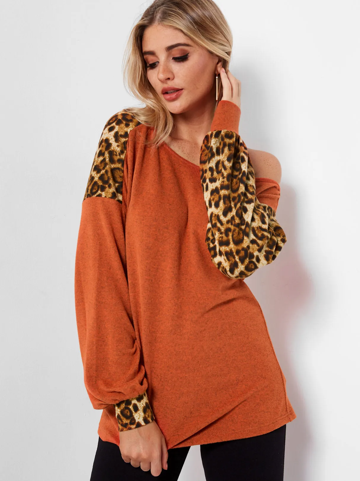 Custom Round Neck Leopard Long Sleeve Orange T-Shirts