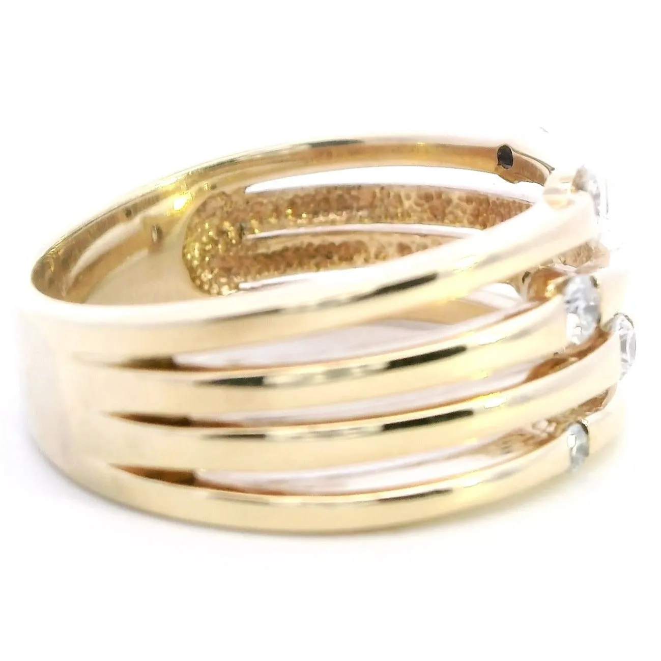 Elegant 9ct Yellow Gold Diamond Ring - Total Diamond Weight 0.34ct