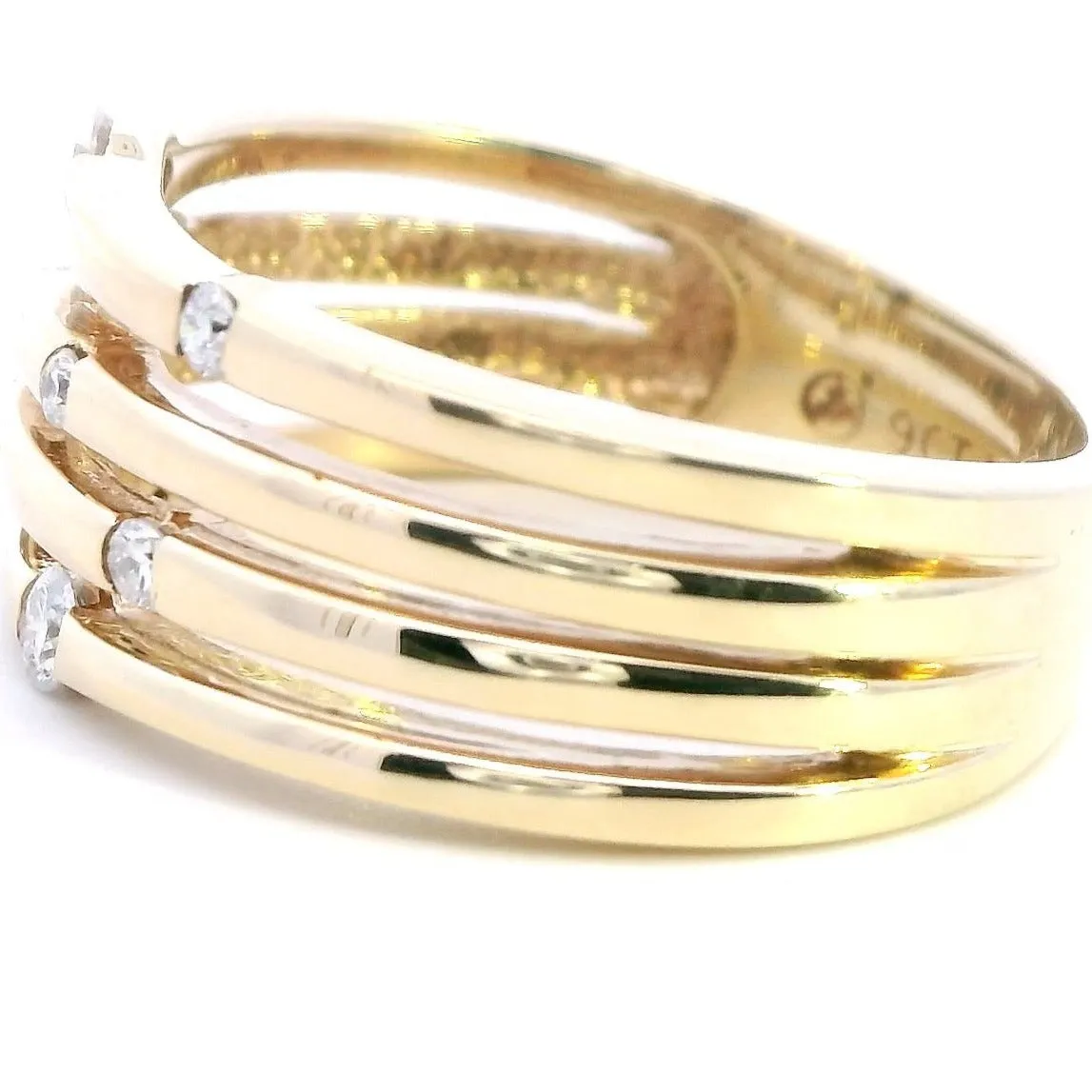 Elegant 9ct Yellow Gold Diamond Ring - Total Diamond Weight 0.34ct