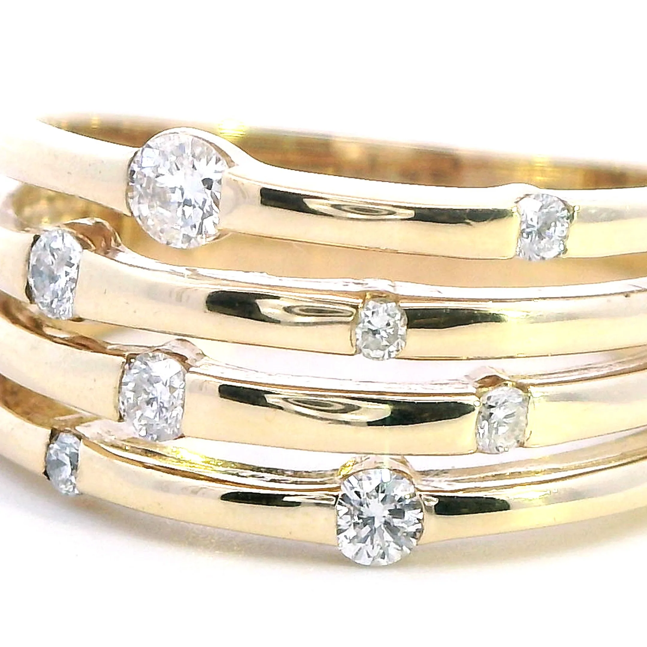 Elegant 9ct Yellow Gold Diamond Ring - Total Diamond Weight 0.34ct