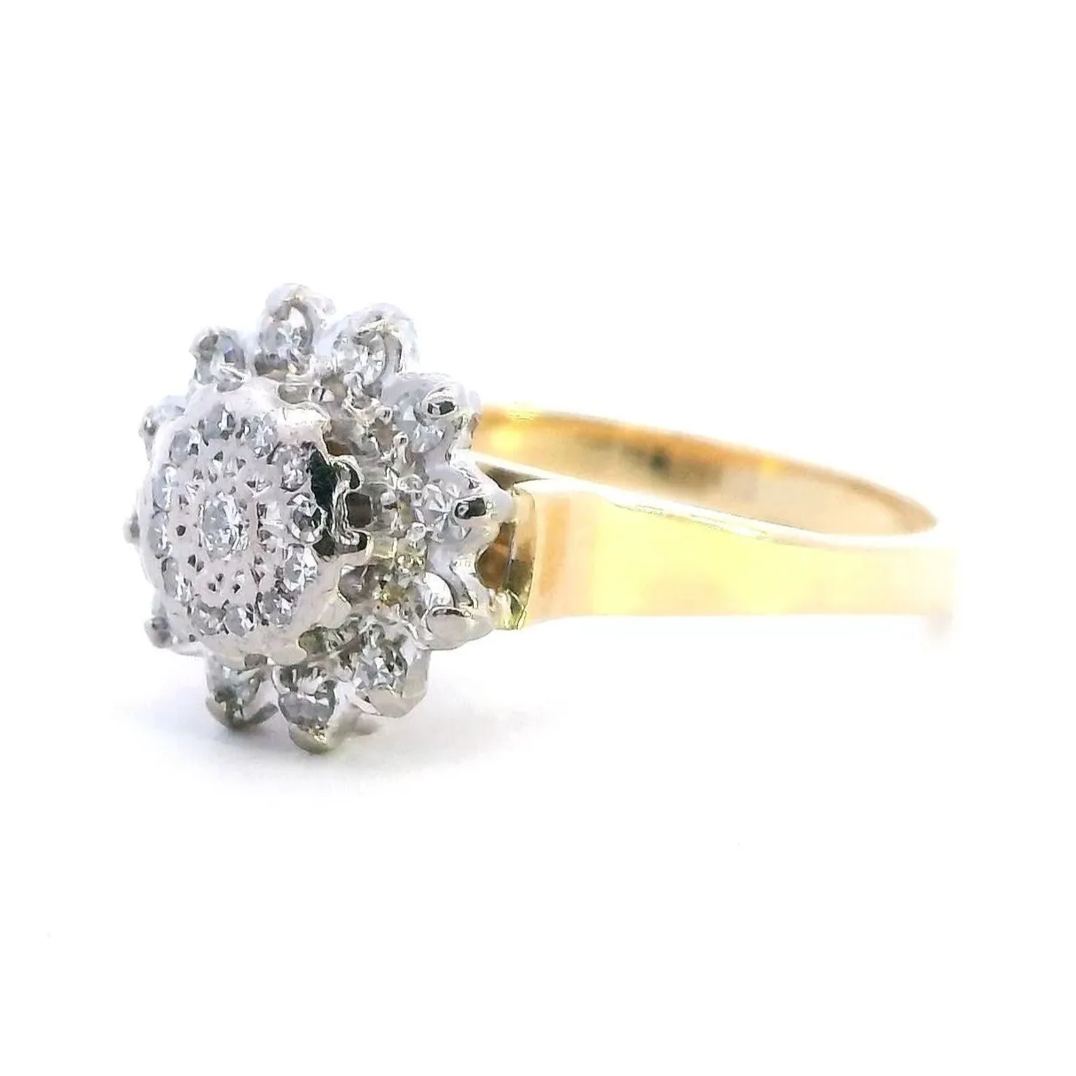 Exquisite 18K Yellow and White Gold Diamond Halo Ring - A Masterpiece of Elegance