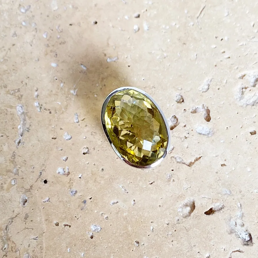 Lemon Quartz Rose Cut Ring - Lila