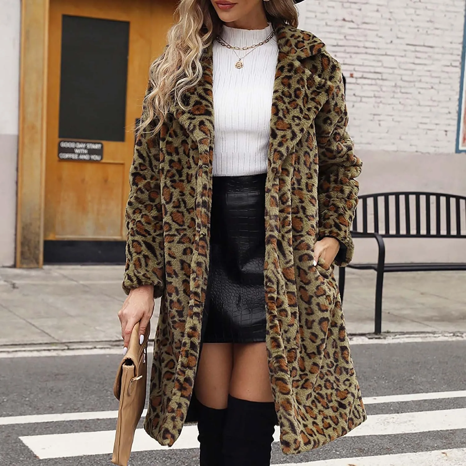Lmdudan Womens 2024 Winter Faux Fur Coat Leopard Print Fleece Long Jacket Retro Lapel Warm Overcoat Plus Size Trench Coats