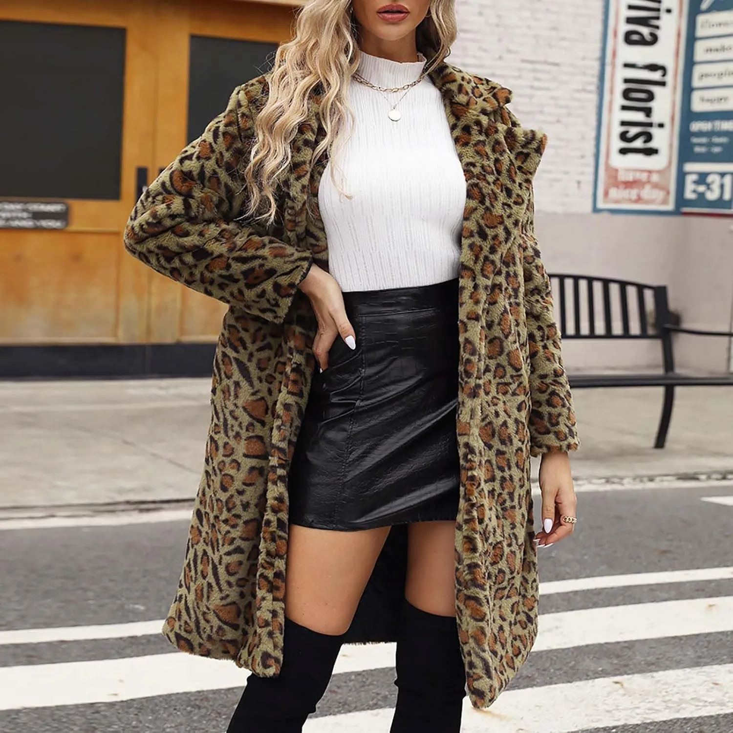Lmdudan Womens 2024 Winter Faux Fur Coat Leopard Print Fleece Long Jacket Retro Lapel Warm Overcoat Plus Size Trench Coats