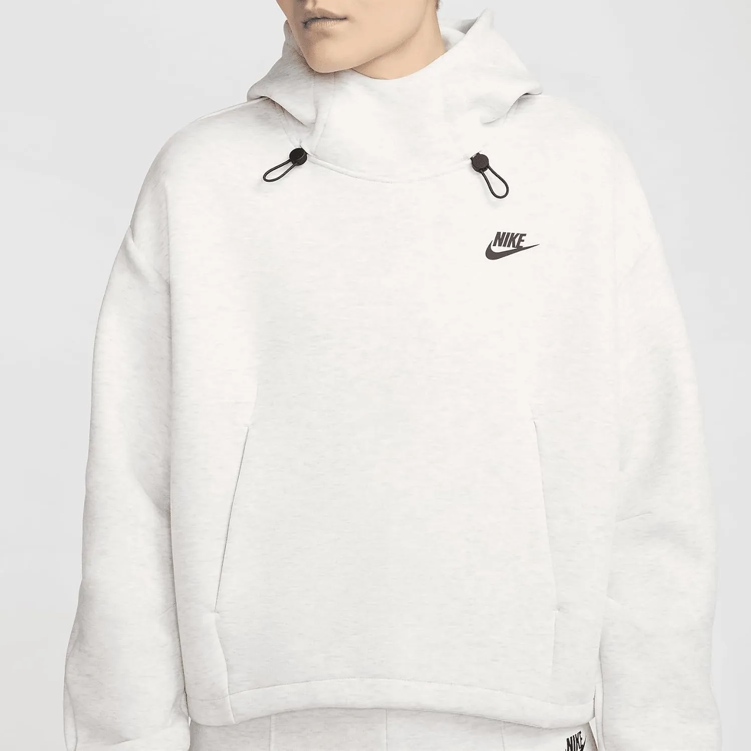 Nike Sportswear Tech Fleece Women's Oversized Hoodie (FV6322-013, Light Grey/Heather/Black)