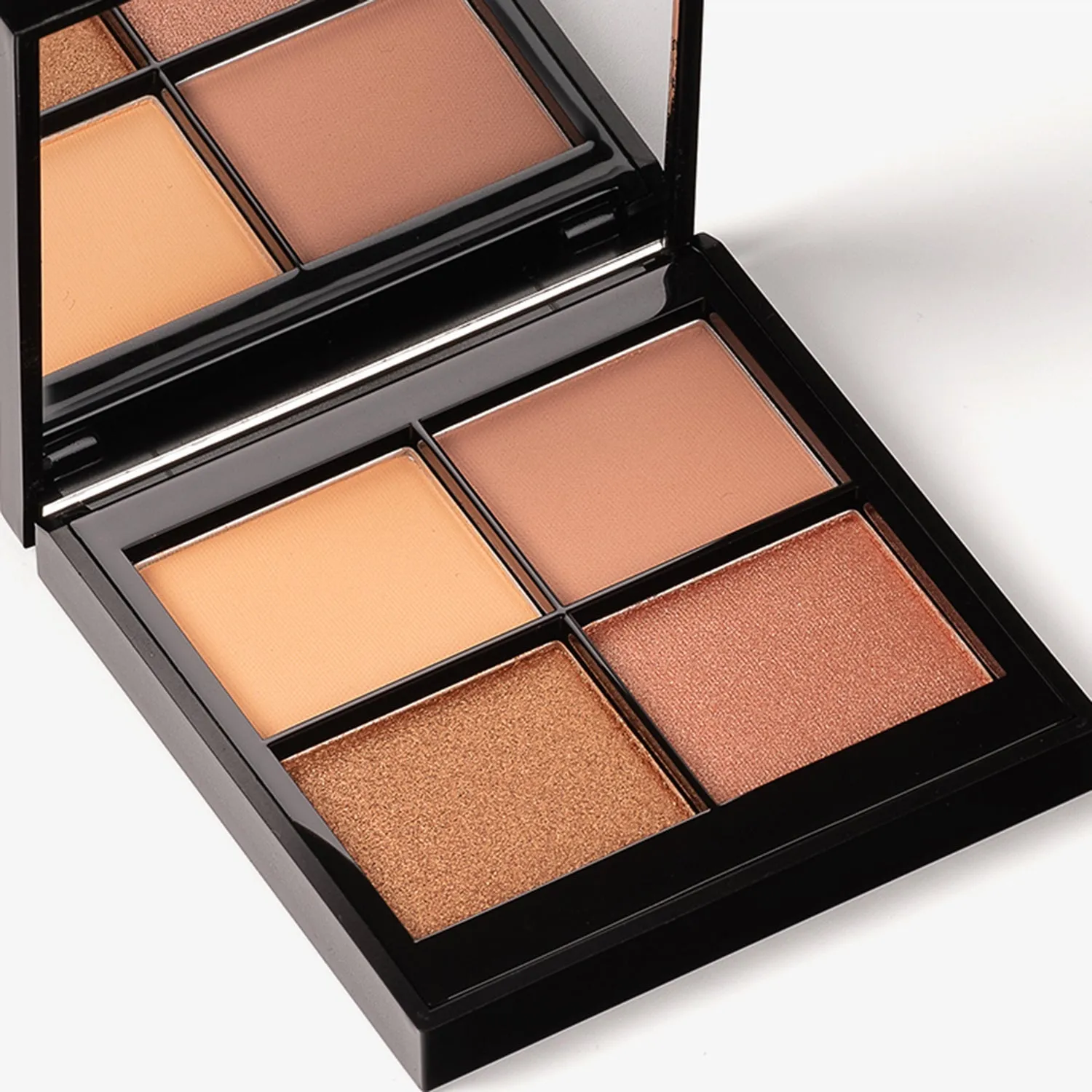 Quad Eyeshadow Palette (Set)