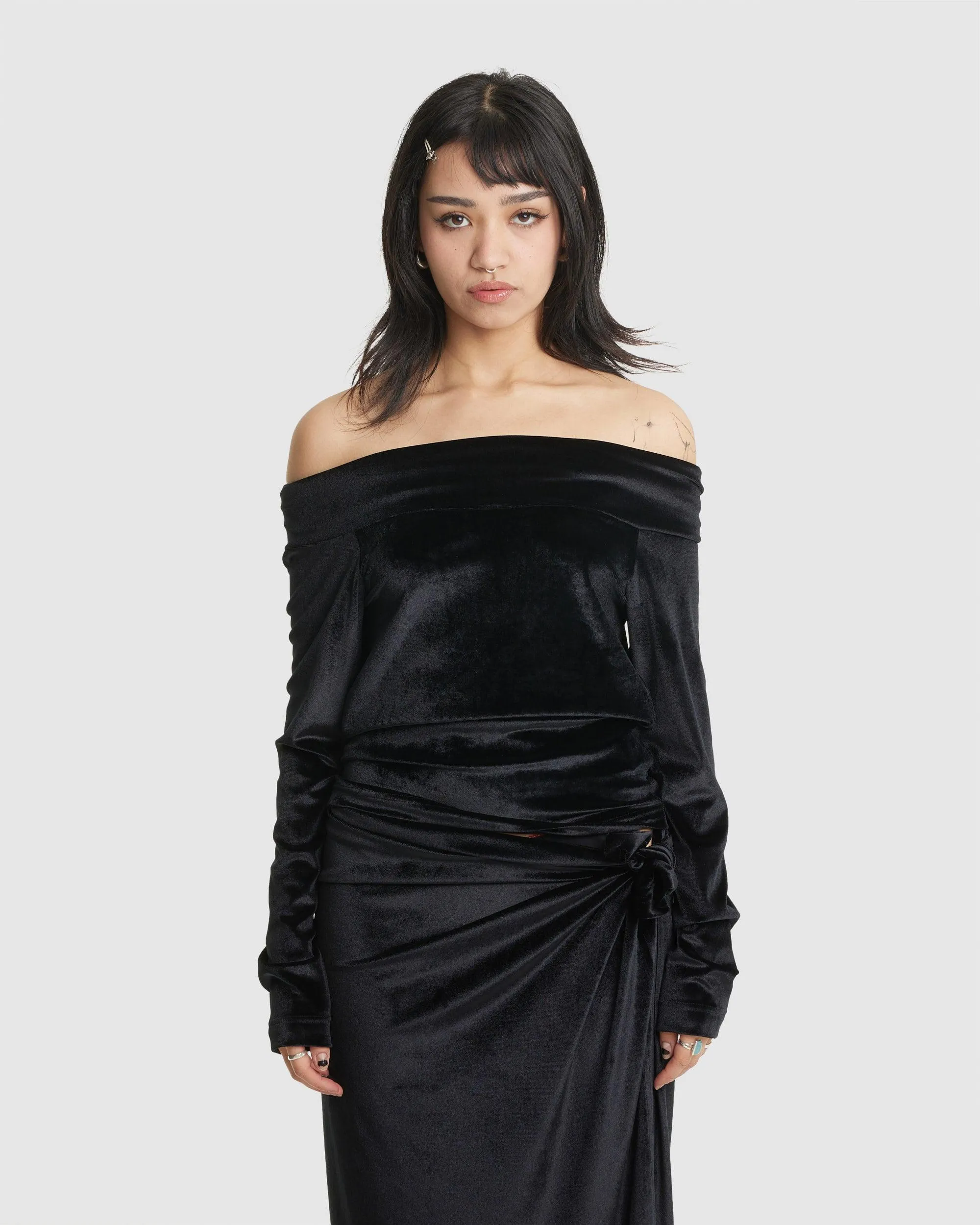 Rajaa Off Shoulder Long Sleeve Top
